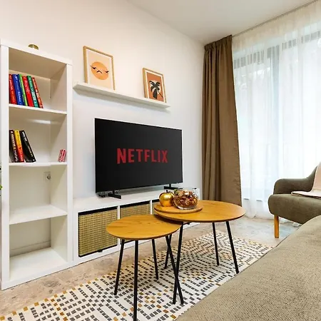 2 Bedroom Dzhendem Tepe 2 Parking Spots In Next To Mu 아파트