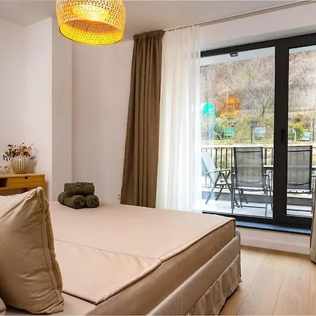 2 Bedroom Dzhendem Tepe 2 Parking Spots In Next To Mu 아파트